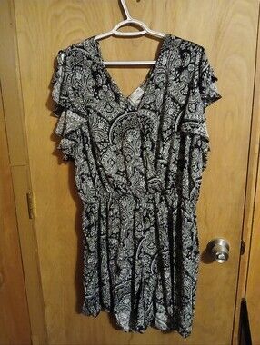 Black and White Paisley Inv#2010